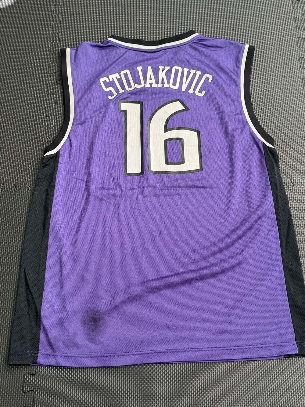 Peja Stojakovic Sacramento Kings Reebok #16 Purple Swingman Jersey - Men's Large